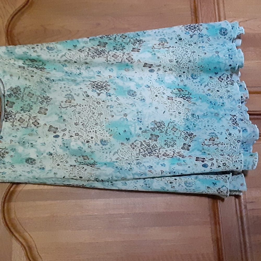 Briggs New York skirt